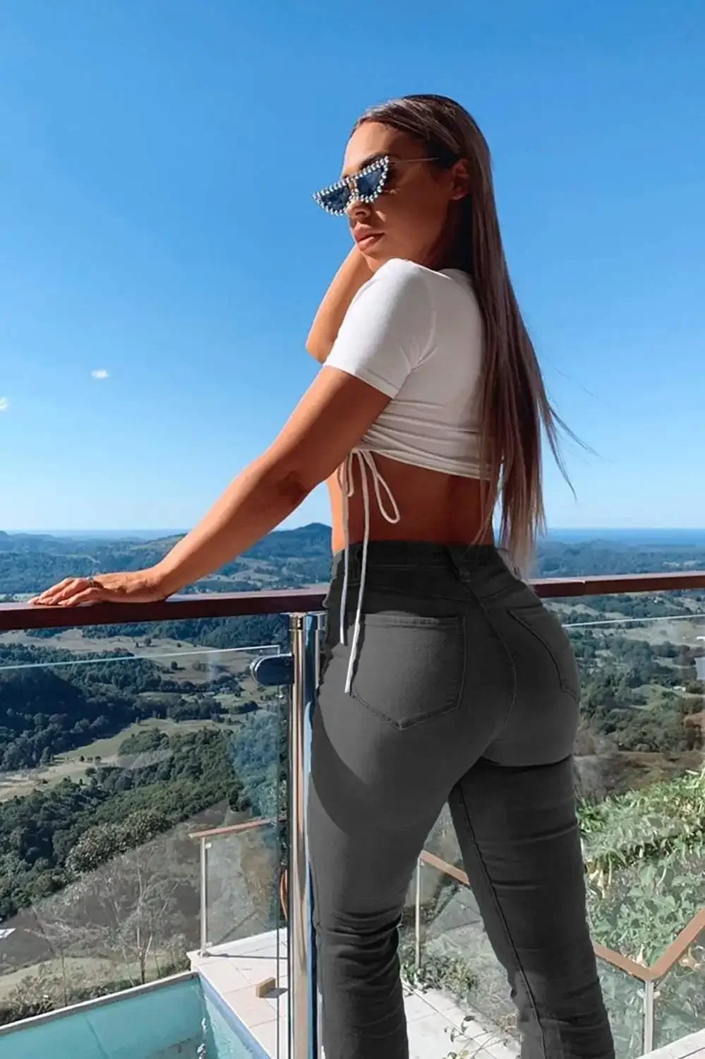 Sexy Peach Hip Jeans Women's Casual Trousers Crayon Pants European And American Style Fashionable Zippered Tight Fitting Denim.