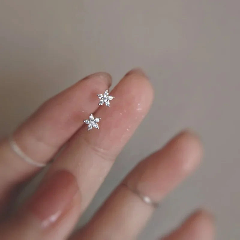 925 Silver Needle Mini Snowflake Flower Cubic Zirconia Earrings Ear Bone Nail Piercing Ear Jewelry Children's Earrings.