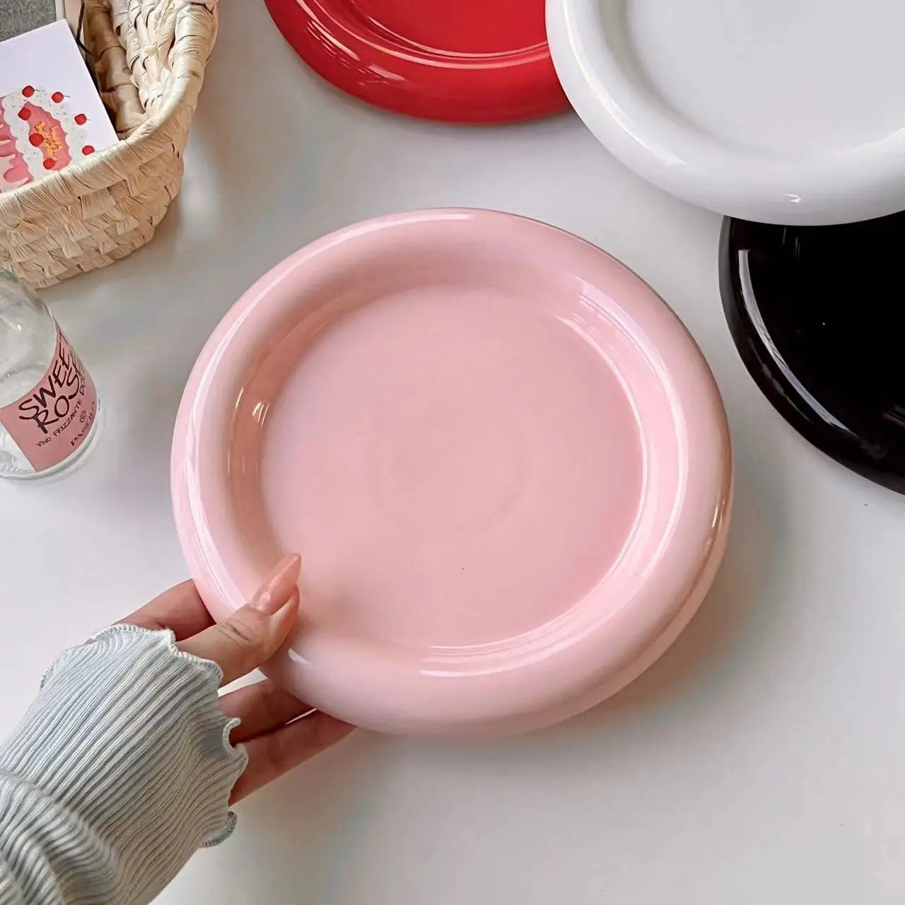 Round Ceramic Plate Thick-edged Western Food Plate Creative Steak Nordic Tableware Ceramic Plate Main Course Kitchen Utensils.