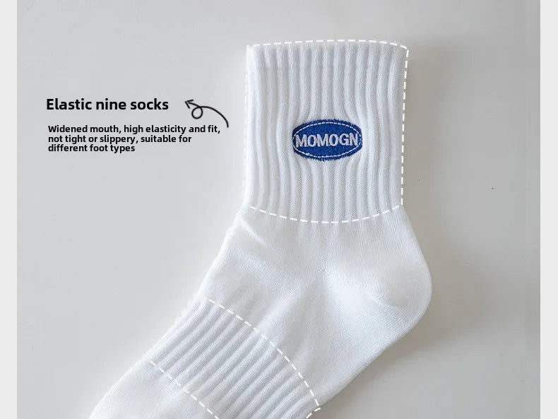 4 Pairs of Men's and Women's Cotton Socks, Four Seasons Anti-odor Running, Sports Sweat-absorbing Embroidery Cotton Socks.