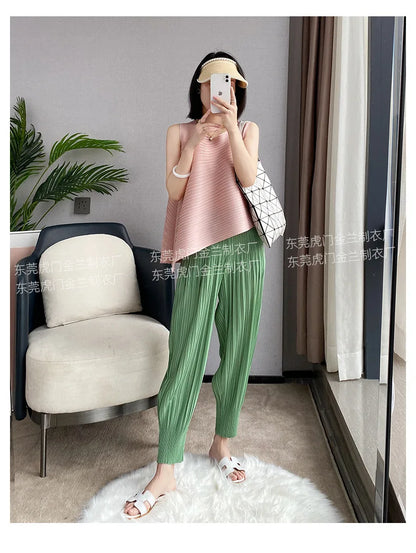 Miyake Life Pleated Pants Loose Harem Pants Women's Summer Thin Fashion Versatile Nine-minute Calf Pants.