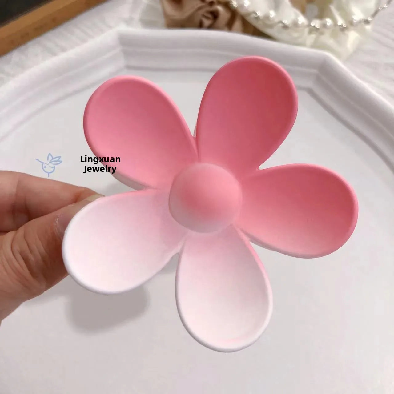 Matte Flower Hair Grips Set for Women Fairy Style Fresh Sweet Headwear for Updo Hairdo Back of Head Hair Accessories.
