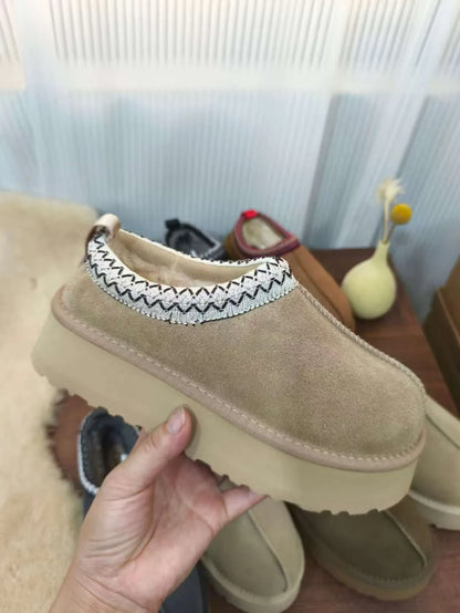 Snow boots for women - Women's wool leather boots - Winter warm fur boots - High-quality premium snow boots - 2025 model.