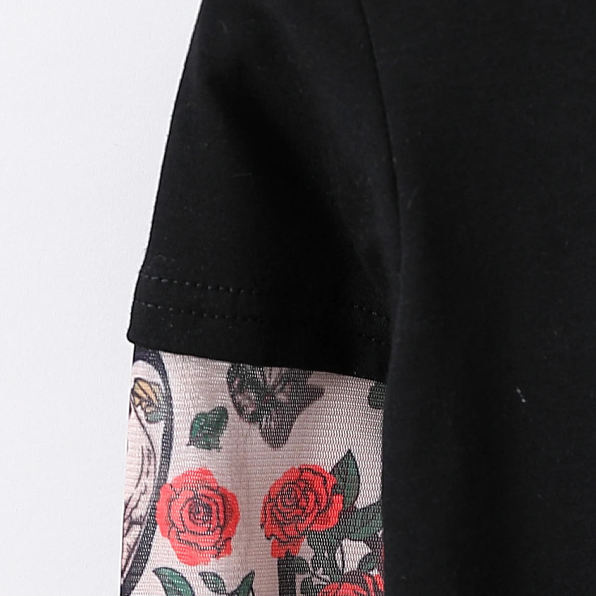 Sommer Baby Boy Kleidung Body suits Mode Neugeborenen Stram pler gefälschte zwei tätowierte Ärmel Baumwolle bequeme Baby Bodysuit Einteiler.