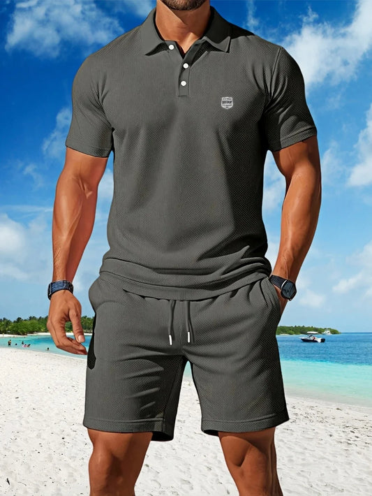 2025 Men's casual sports mesh set, summer T-shirt fashionable, comfortable and breathable lapel beach two-piece set.