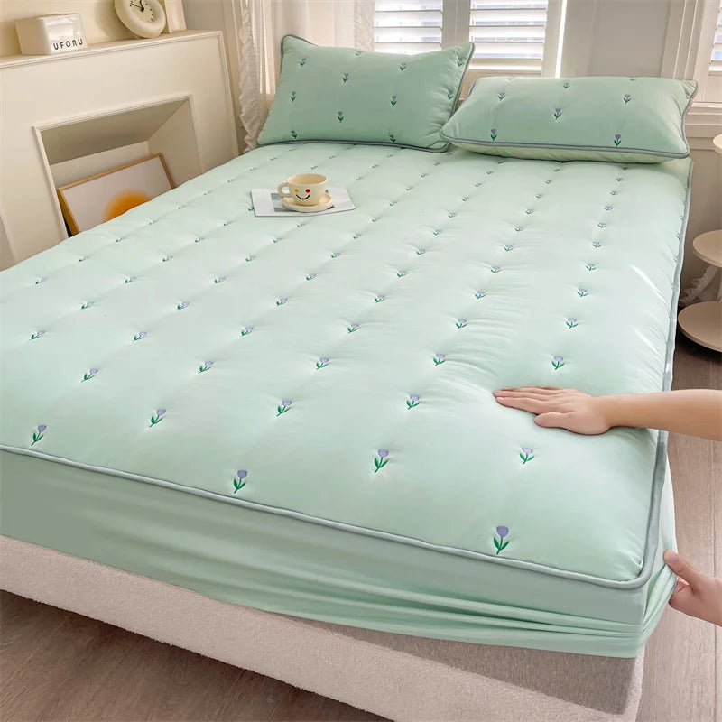 Thicken Mattress Cover 90x200 Fitted Sheets Queen Size Elastic Bedsheet Embroidered Bed Covers 매트리스커버 (Pillowcase need order).