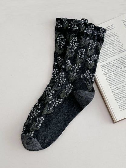 Autumn Winter Long For Women Retro Harajuku Relief Print Daily Casual Streetwear Cute Socks Fashion Japanese Style Women's Socks.