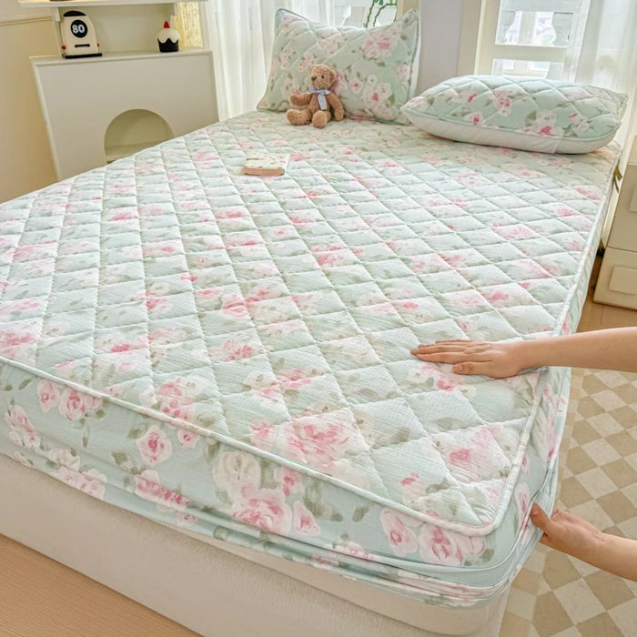 1pc Floral Style Bed Cover Quilted Bedspread Non-slip Mattress Protector Adults Kids Room Bedsheets 매트리스 커버 (No Pillowcase).