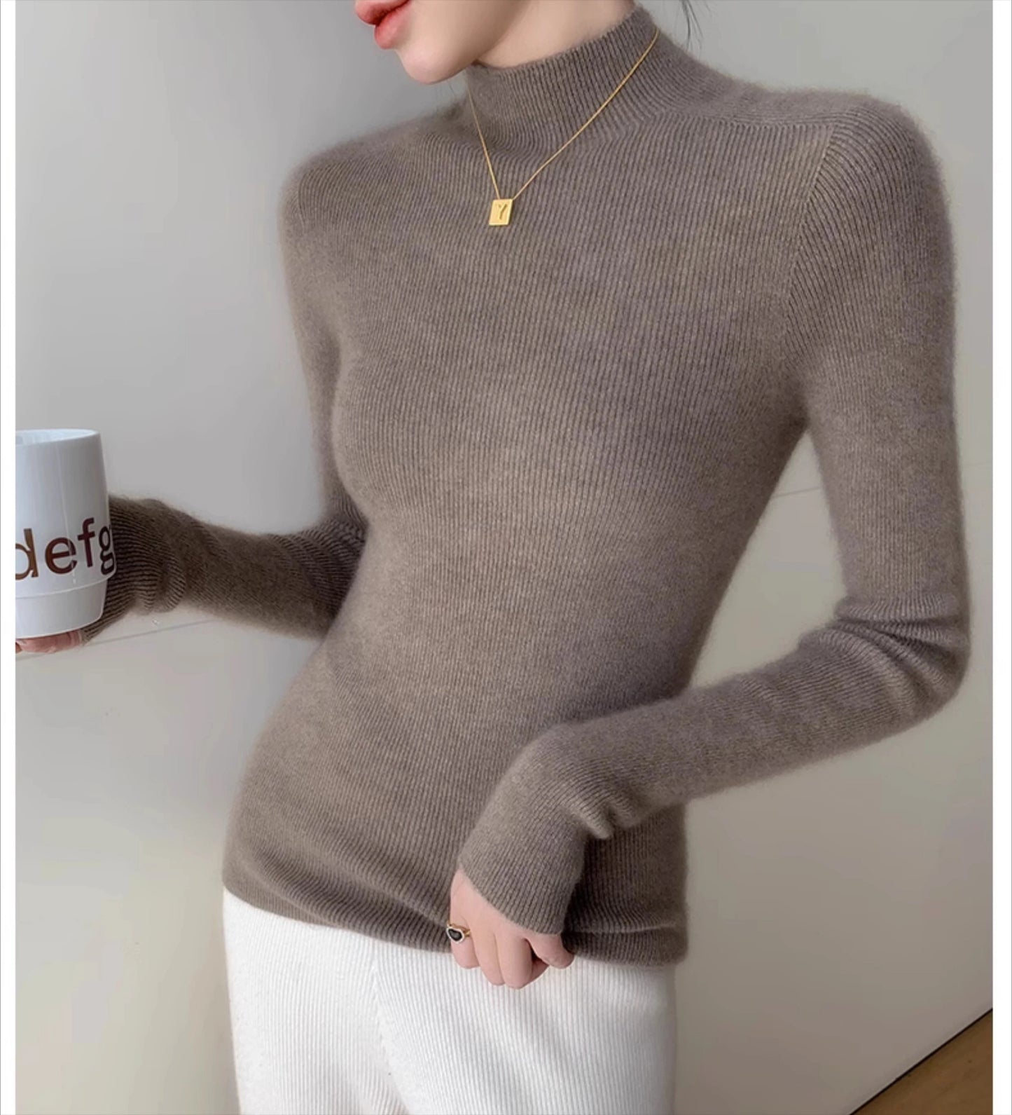 Women Fashion Tops Autumn Winter 2025 Turtleneck Sweater Women Knitted Pullovers Korean Style Simple Base Layer Knitted Sweater.