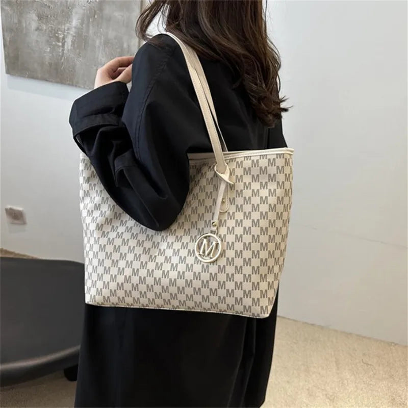 Stylish Tote Bag, Vintage Handbag, Large Underarm Shoulder Bag for Women Suitable for Daily Use, Work, Outdoor, Travel, Shopping.