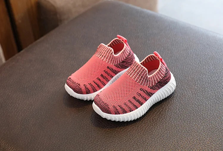 Kids Knitted Casual Shoes Sneakers for Boys Girls Slip-on Antislip Breathable Running Sports Shoes 2-8 Years Children Zapatos.