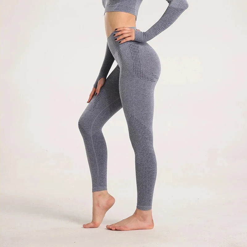 Sexy Seamless Knitted Yoga Sportswear Set Women's Quick Dry Tight Fitness Clothes Set Comfortable High-End Sensation
