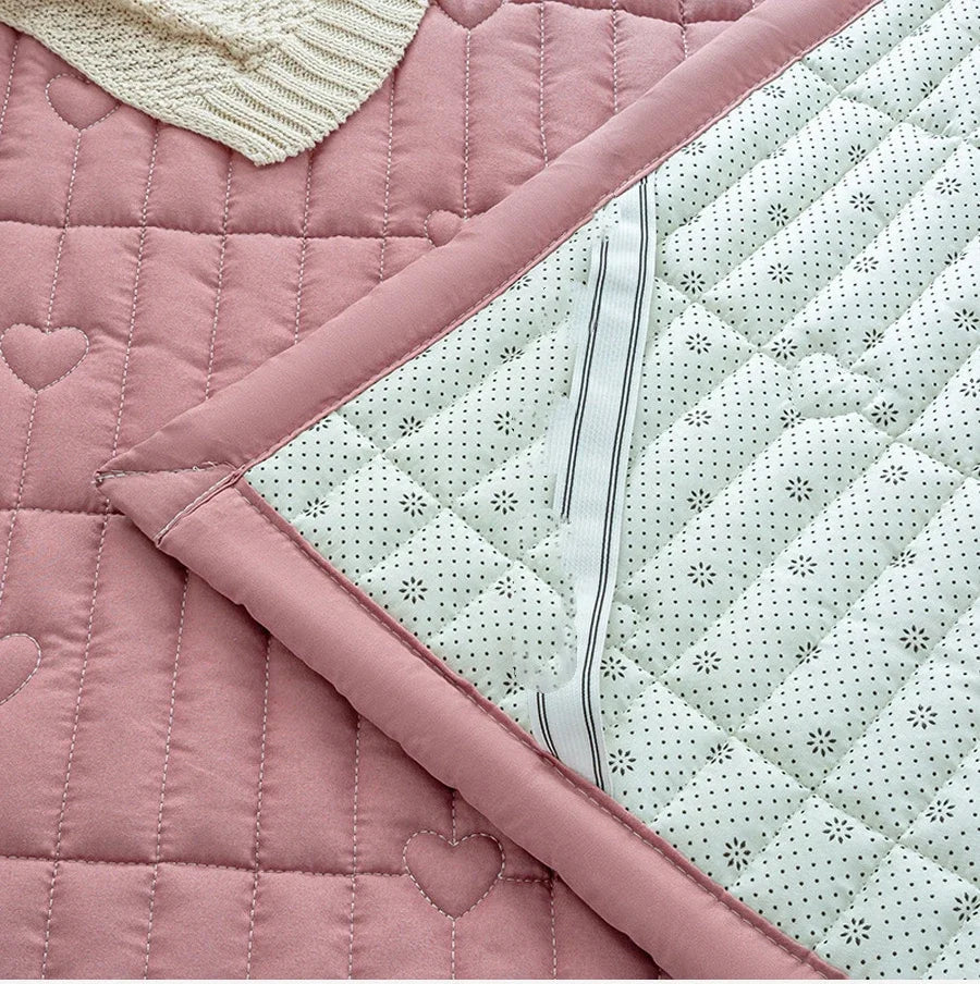 Washed cotton quilted thicken mattress pink romance heart sleeping mat 150cm bed sheet bed protection pad queen king size.