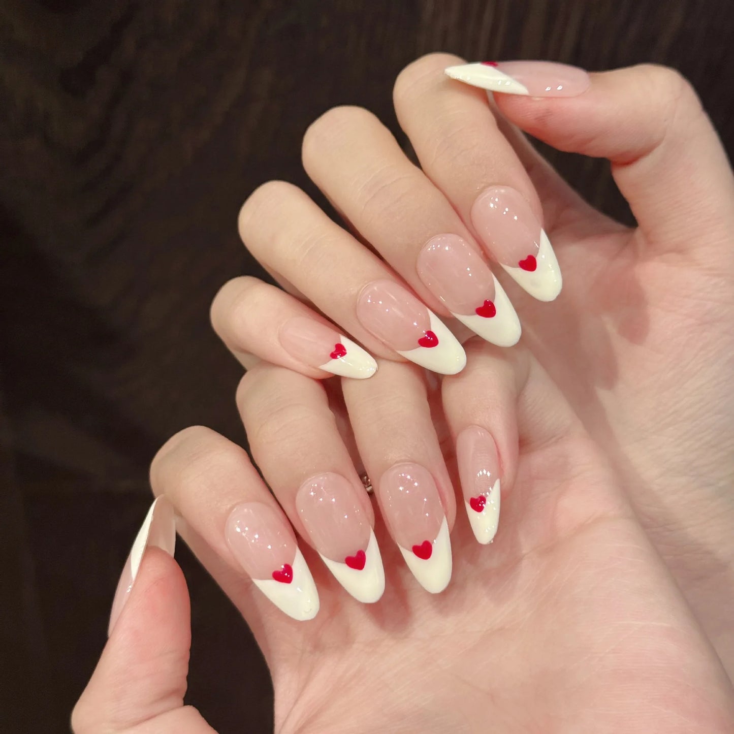 10pcs White Edge French Style Press On Nails Simple Red Love Heart Designs Handmade False Nails Sweet Almond Fake Nail For Girls.