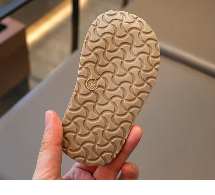 Boys' Boken Shoes Soft Soled Children's Shoes 2025 New Arrivals 0-1 years old Children's Sports Shoes Fashion Retro Bean Shoes.