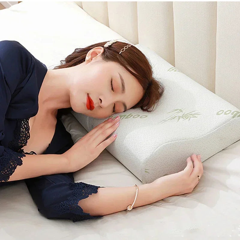 Orthopedic Reverse Traction Pillow Protects Cervical Vertebra and Helps Sleep Single Neck Pillow Can Be Machine Washable 48X74cm