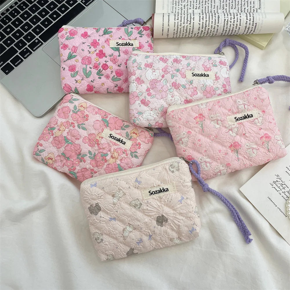 Cute Travel Cosmetic Lipstick Earphone Card Small Portable Storage Bag Purse Mini Makeup Handbags Pouch Organizer In Make Up Bag.