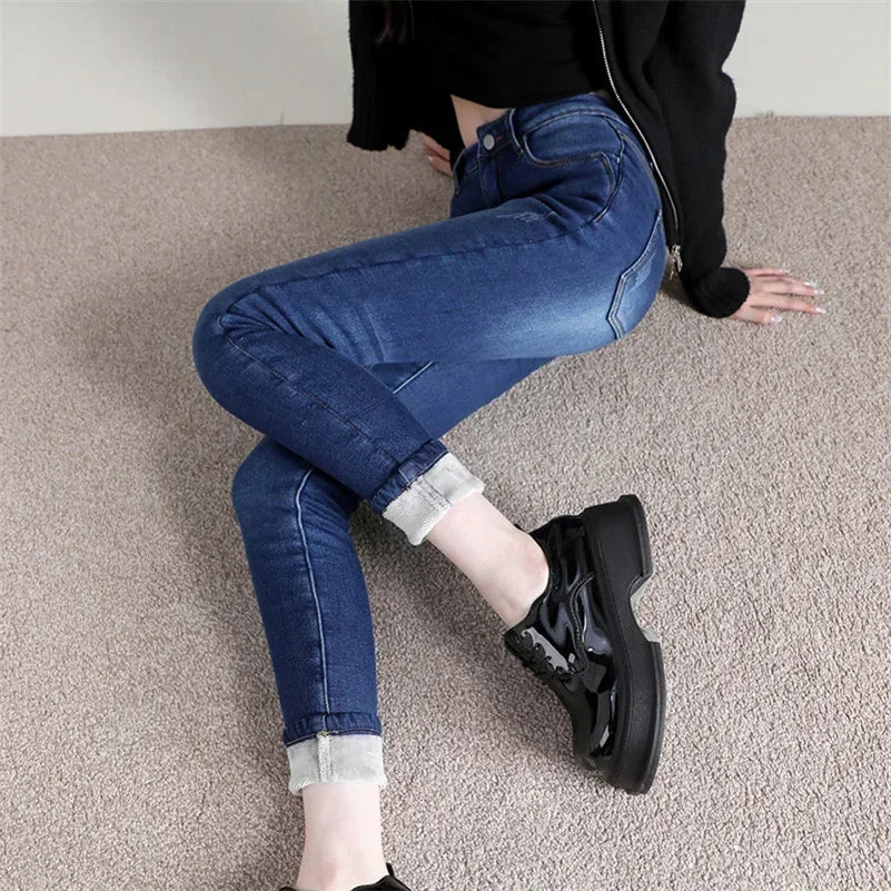 Frauen Thermische Dünne Jeans Mom Winter Warme Plüsch Stretch Jeans Dame Fleece Schnee Denim Hosen Student Bleistift Gerade Bein Hosen