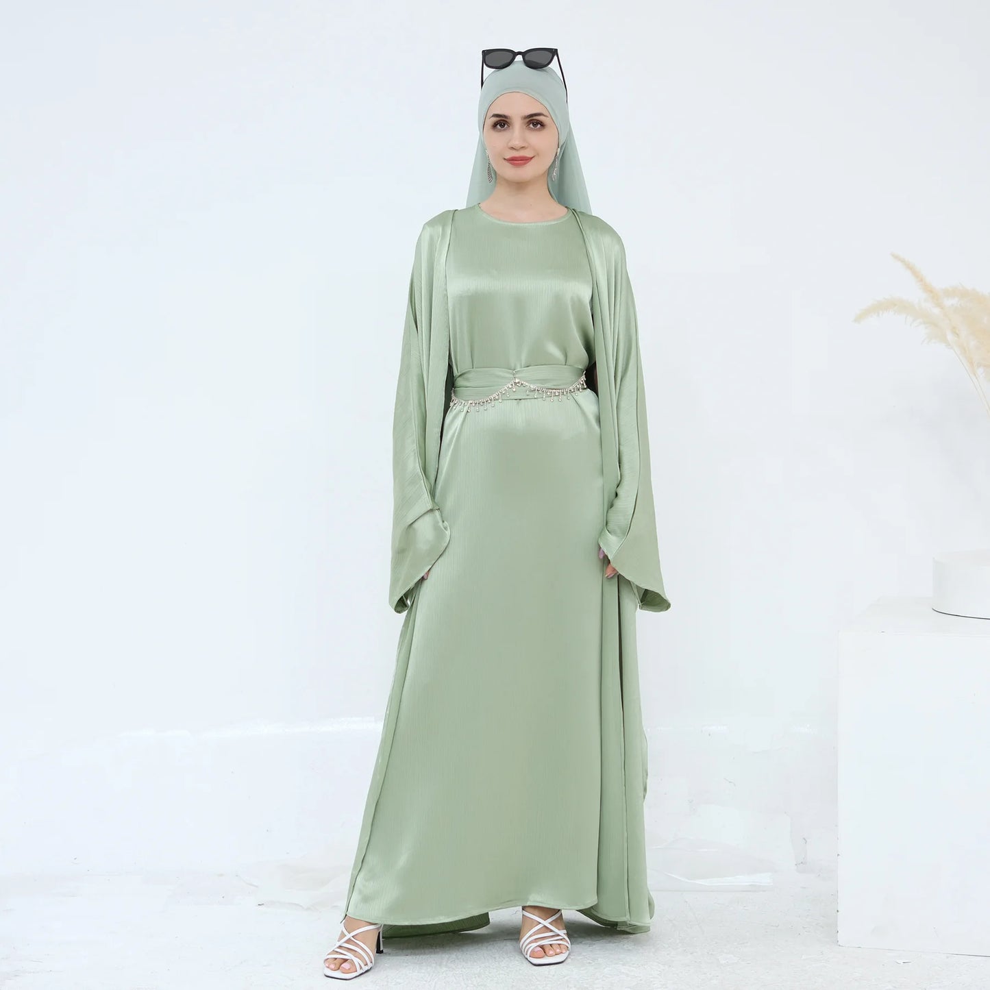 Two Piece Arabic Outfit Set for Muslim Women Elegant Modest Abaya Dress with Inner Ramadan Islamic Coat New Turkish Kaftan Robe