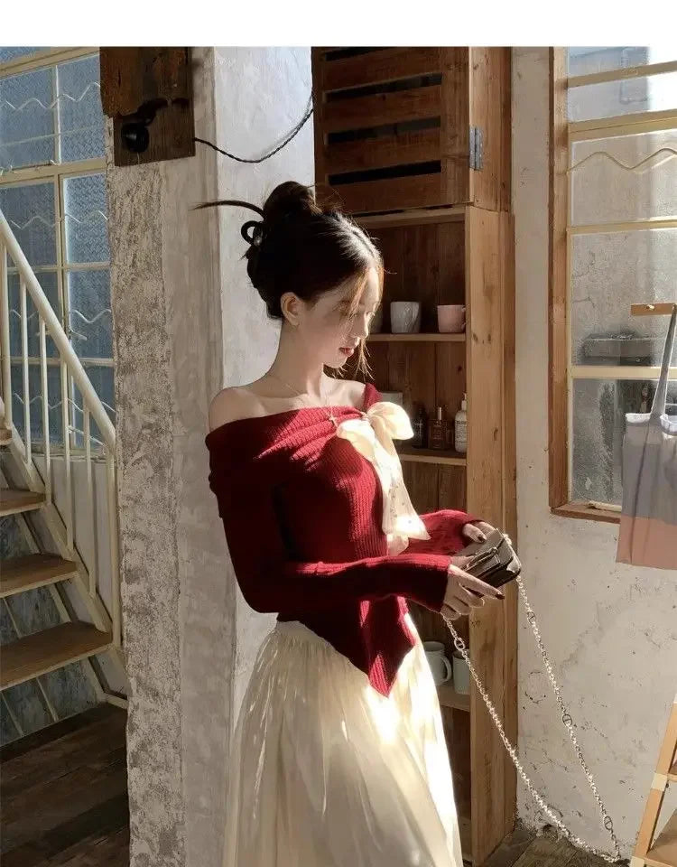 Red One-Shoulder Long-Sleeve Knitted Sweater Women's Spring New Year Slim Fit Short Top Butterfly Knot Decorated Cotton T-shirt.