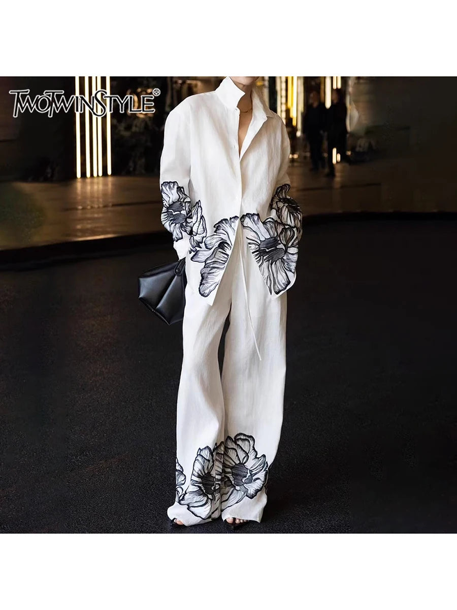 TWOTWINSTYLE Hit Color Loose Casual Two Piece Set For Women Lapel Long Sleeve Loose Top High Waist Temperament Pant Sets Female.