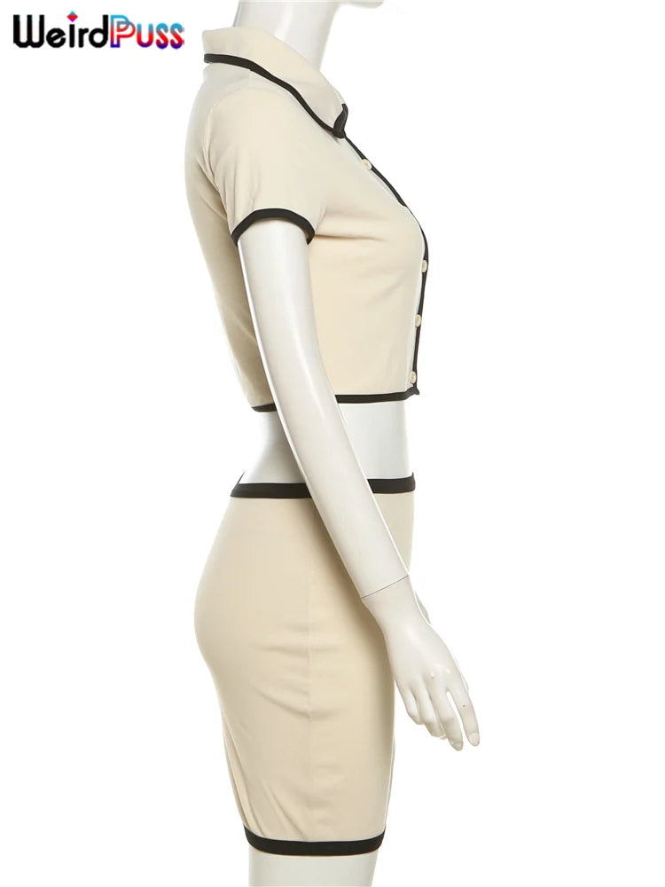 Weird Puss geripptes 2-teiliges Damen-Set, Polo-Ausschnitt, Knopf-Shorts, bauchfreie Tops + Miniröcke, passende Stretch-elegante Streetwear-Outfits.
