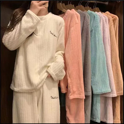 Winter frauen Neue Pyjamas Korallen Samt Casual Pyjamas Gepolsterte Loungewear Loungewear Sets Warme Kleidung Für Herbst Und Winter.
