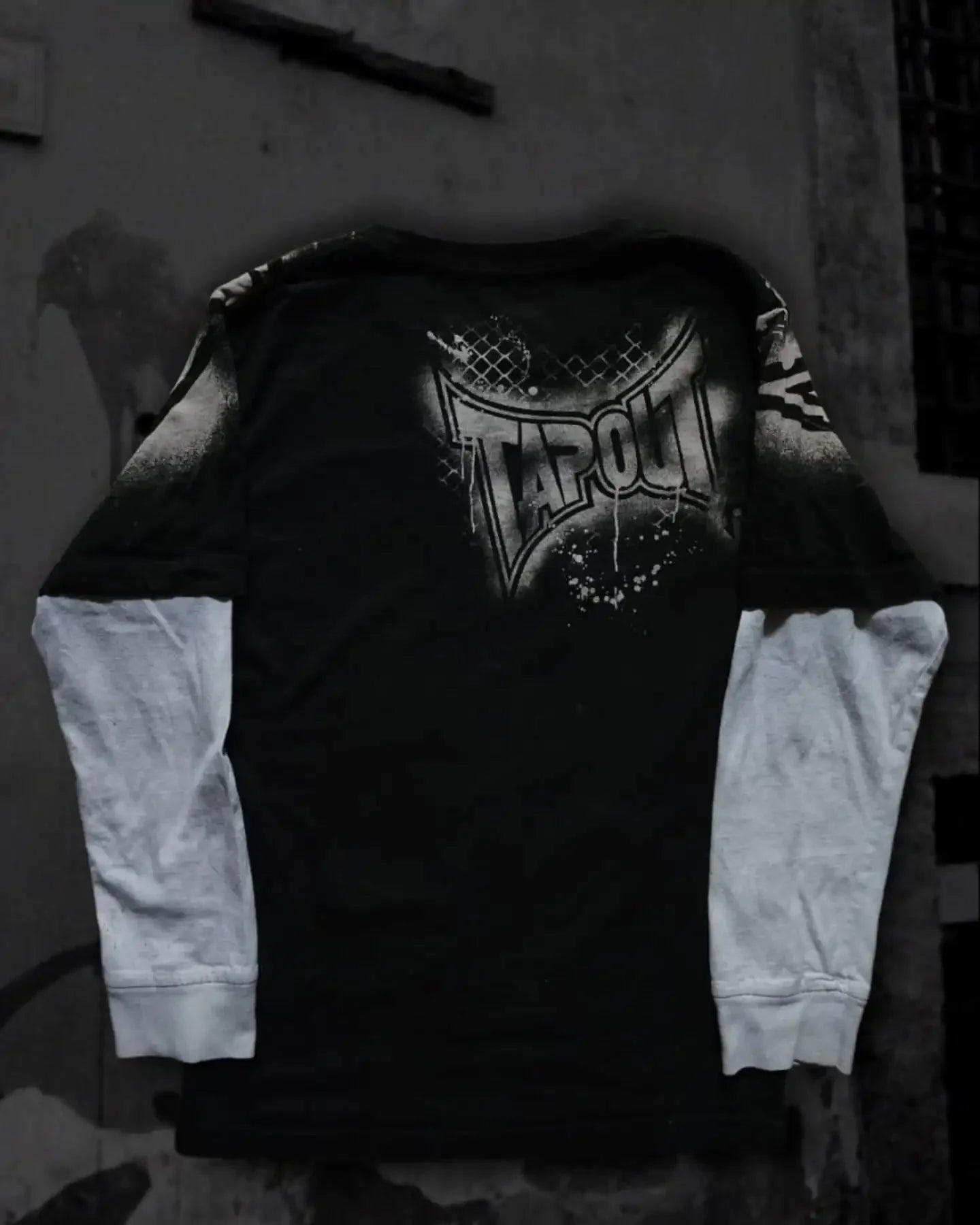 Y2K Oversized Long Sleeve Tapout T-Shirt Hip Hop Gothic Streetwear Unisex Couple Tee Summer Casual Fashion Round Neck Loose Fit.