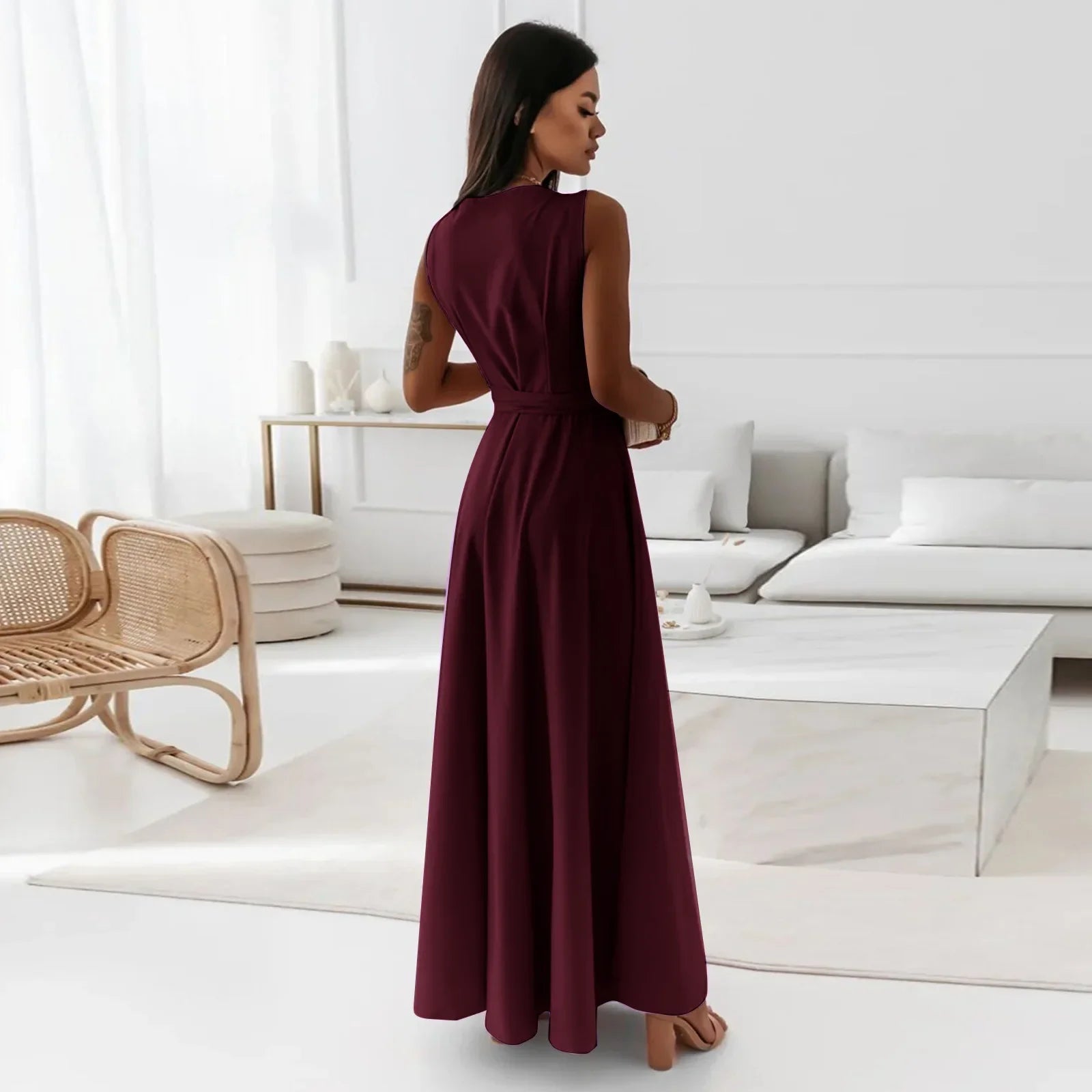 Frühling Sommer Neue Stil frauen Lange V-ausschnitt Kleid Reine Farbe Maxi Kleid Ärmelloses Empire-Taille Kleid für Damen Modische.