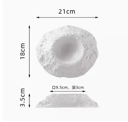 Volcano-shaped Black Deep Plate Creative Irregular Ceramic Tableware in Restaurant French Special-shaped Soup Plate Swing Plate.