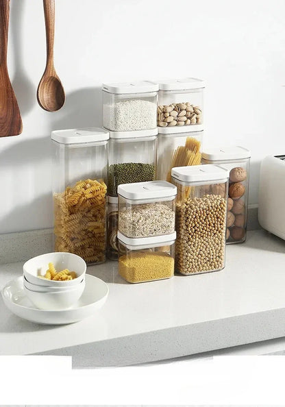 Kitchen Storage Plastic Storage Jar Clear Food Grade Airtight Seal for Kitchen Snacks Cereals Beans Kitchen Storage Organizer.