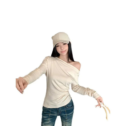 Slim Fit Long Sleeve T-Shirt Shoulder Bared One Shoulder Style Casual Streetwear for Young Women Fashionable And Stylish.