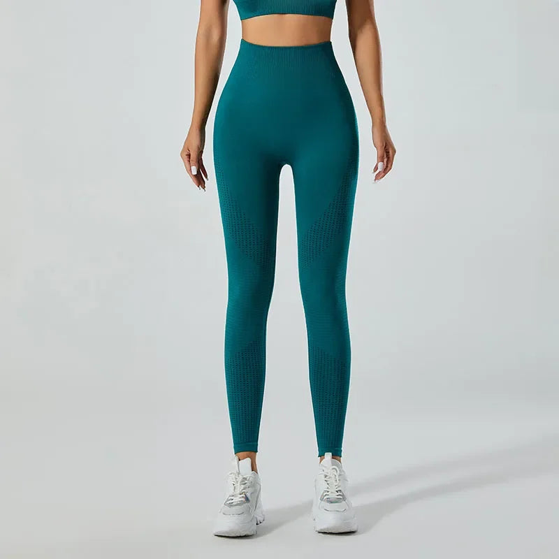 In-stock Women's Yoga Suit Five-piece Set Seamless Fitness Wear For Running Sports Top Leggings From Mainland China