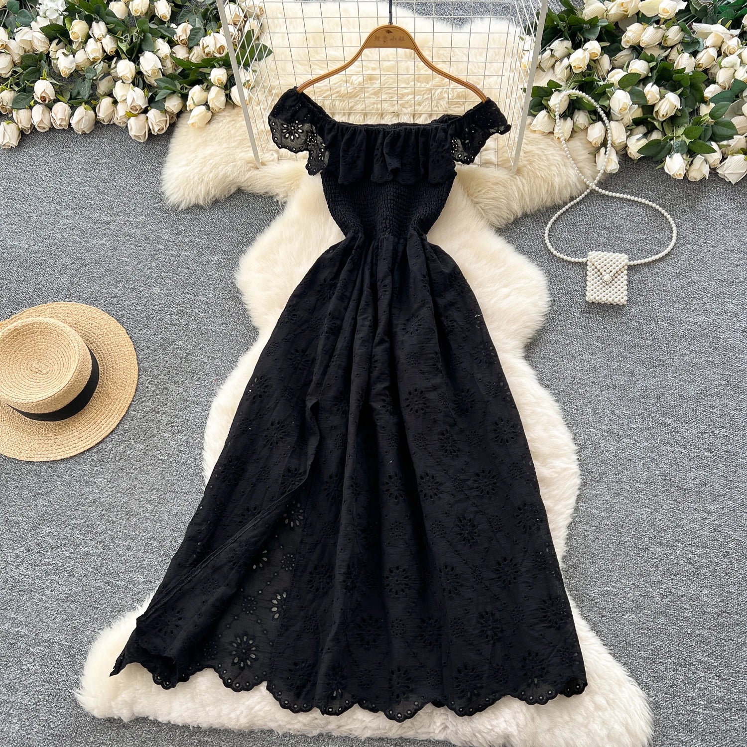 SINGREINY Schickes, ausgehöhltes Kleid mit Stickerei, Rüschen, Spleiß, schulterfrei, elastisch, gerüscht, schlank, 2025, solides, sanftes, langes Urlaubskleid.