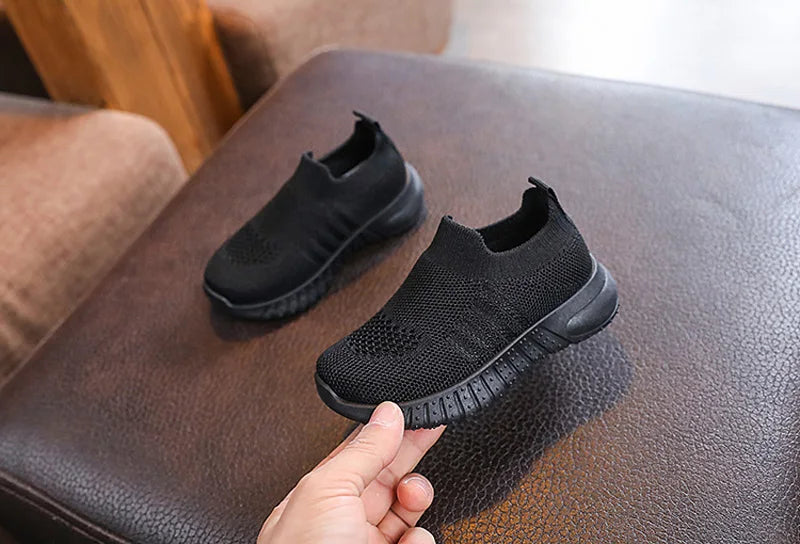 Children Shoes Spring Summer Kids Sneakers Soft Breathable Mesh For Boys Slip-on Casual Shoes Anti-Slip Walking Baby Girls Shoes.