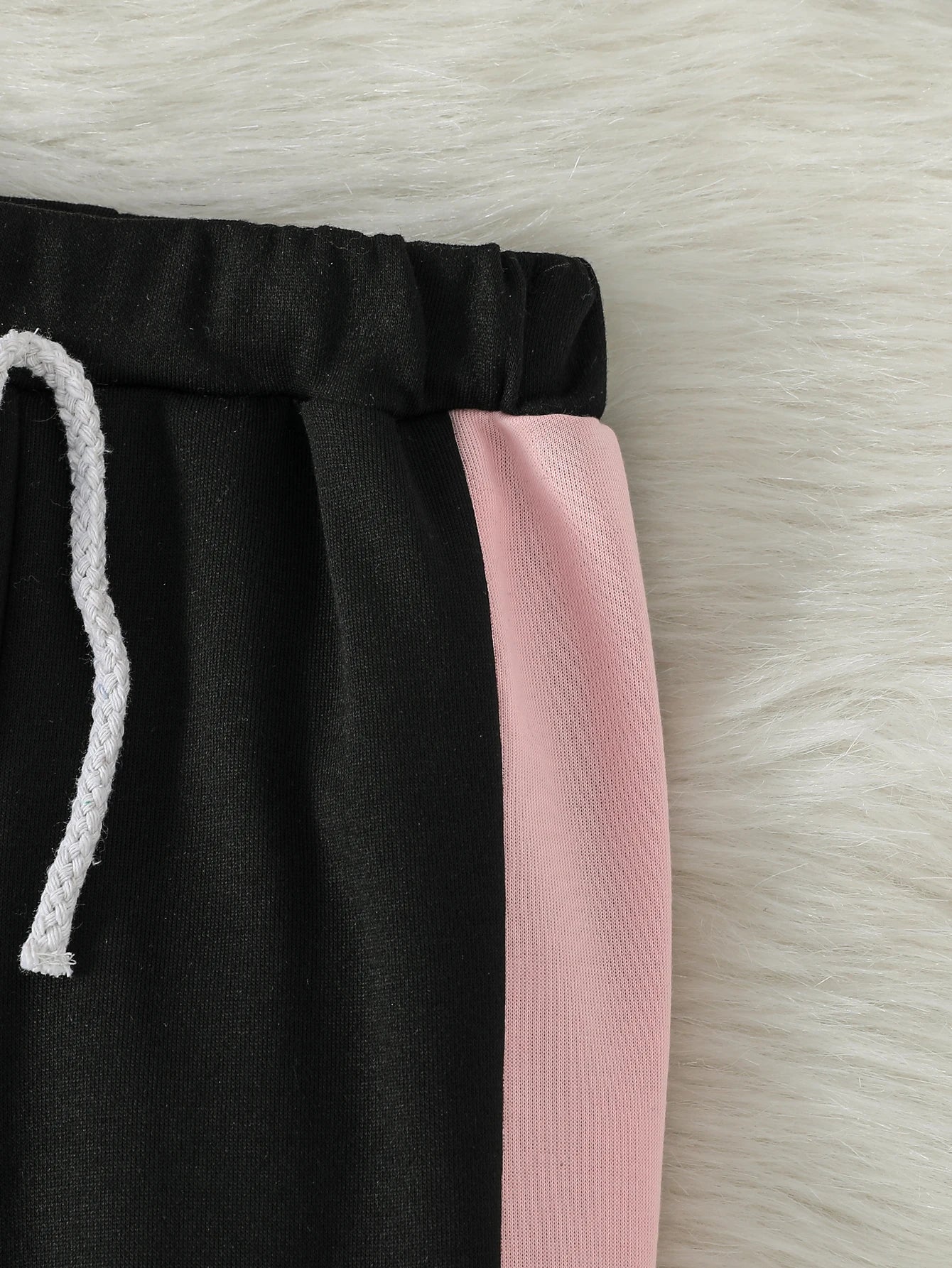 2-Piece Set Baby Girl Fall Casual Black Printed Letter &Heart Pure Color Long-Sleeved Hooded Sweatshirt &Pants Suit Clothes.