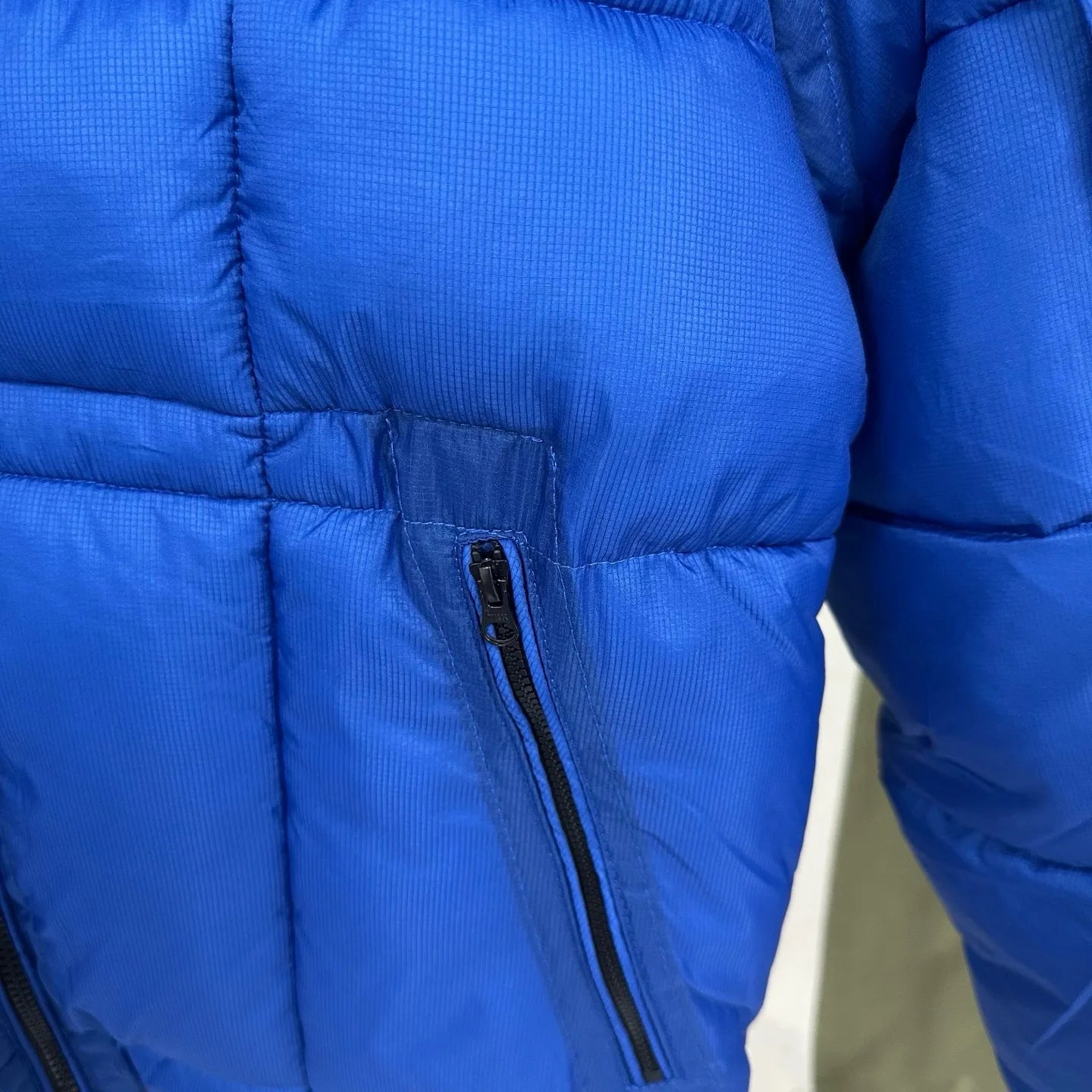 2025 Italian CC Glass Black Button Brand Style Men Winter Coat 3 Labels Logo  Jackets Men's Lightweight Thermal Coat Hooded Coat.