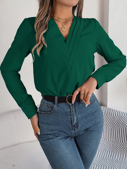 Summer And Autumn Women's Casual Shirt, Commuting Style Solid Color V-neck Long Sleeve Shirt Top.