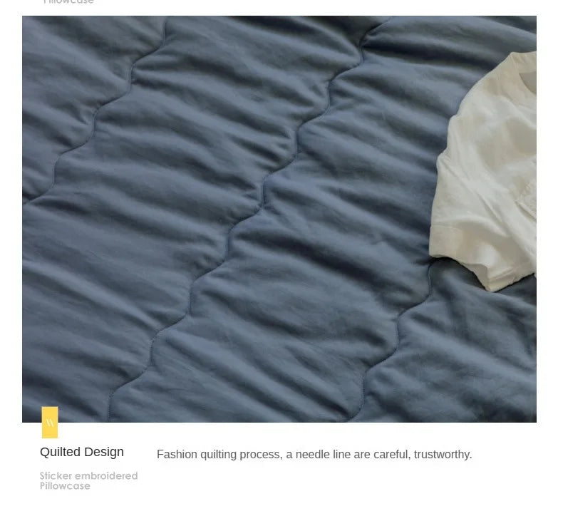 2025 new Japanese polyester cotton quilted summer quilt skin-friendly washable light luxury style solid color lightweight