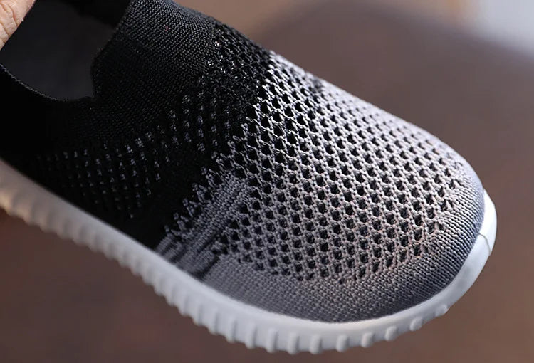 Kids Shoes Multicolor Knitted Toddler Baby Sneakers Casual Slip On Sneakers Children Shoes Kid Girls Boys Sports Shoes.