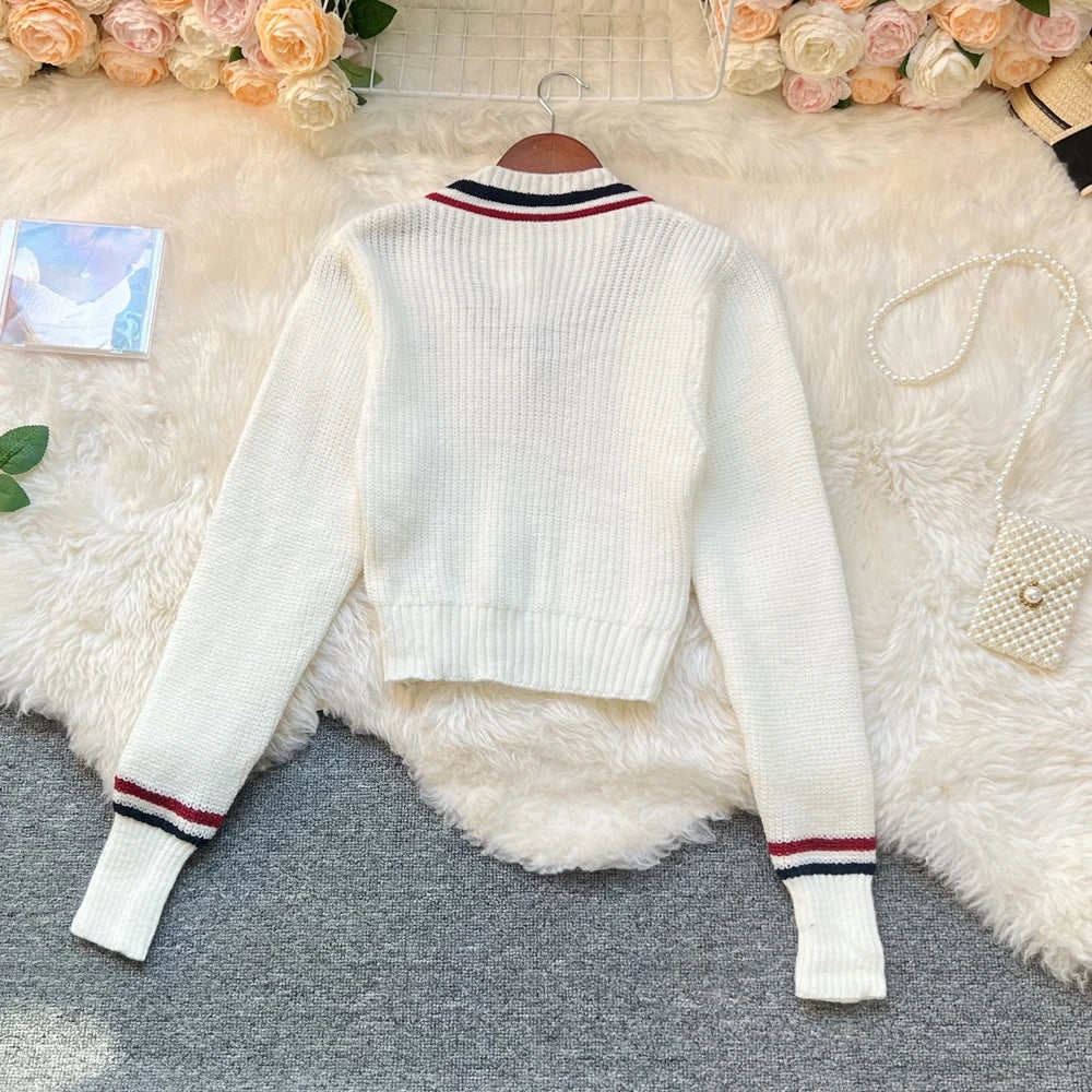 YuooMuoo Chic Fashion Knitted Tops 2025 Autumn Winter Y2K Embroidery Long Sleeve Lady Pullover Sweaters Streetwear Female Shirts.