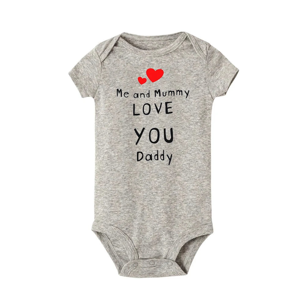 Ich und Mama Love You Daddy Baby Jungen Mädchen Overall Neugeborenes Baby Kleinkind Kleidung Kurzarm Body Valentinstag Geschenke.