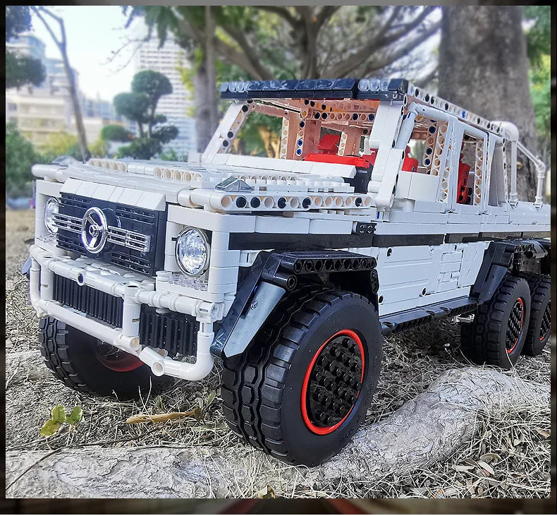 MOULD KING 13061 Technical Car Toys The APP&RC Motorized G63 6X6 Off-Road SUV Car Model Assembly Building Blocks Bricks Kid Gift.