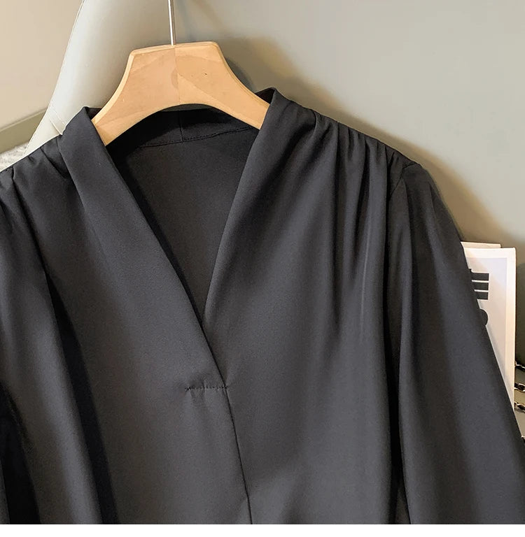 Big Size Women Shirts 2025 Spring Autumn Long Sleeve Office Lady V-Neck Solid Color Blouses Elegant and Youth Woman Tops.