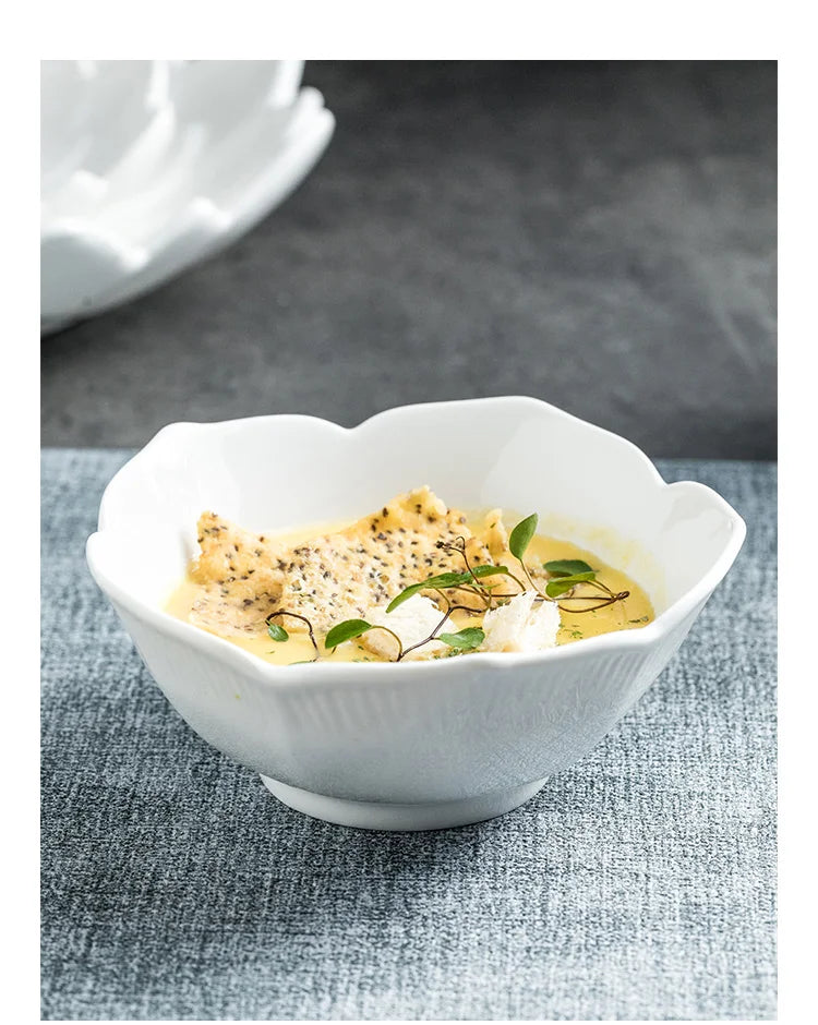 Chinese Lotus-like Ceramic Western Food Dish Household White Fruit Salad Bowl Dessert Plate Creative Restaurant Specialtableware.