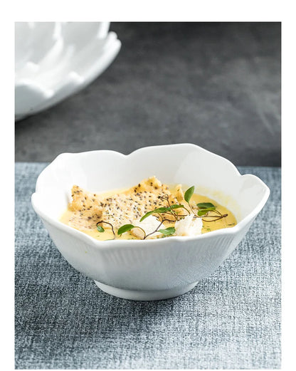 Chinese Lotus-like Ceramic Western Food Dish Household White Fruit Salad Bowl Dessert Plate Creative Restaurant Specialtableware.