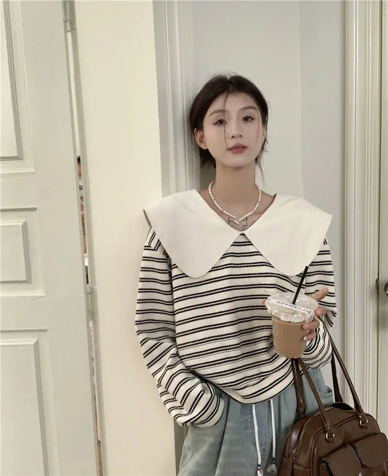 Oversized New Women Clothing Korean Patchwork Peter Pan Collar Sweatshirts Female Casual Striped Long Sleeve Loose T-Shirts Tops.