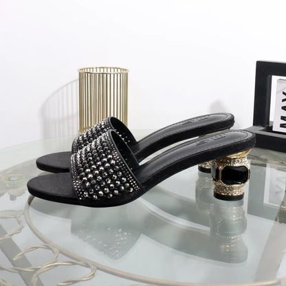Golden heeles sandals new rhinestones in the summer 2025  thick heels lady slippers wearing banquet luxury elegant slippers.