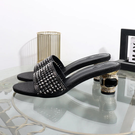 Golden heeles sandals new rhinestones in the summer 2025  thick heels lady slippers wearing banquet luxury elegant slippers.