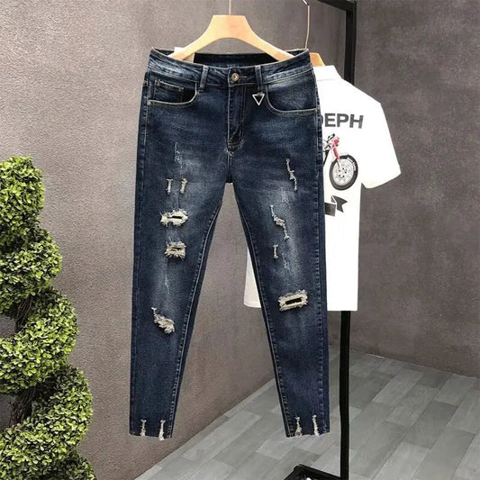 Cropped Jeans for Men Ripped Trousers Broken Korean Fashion Torn Kpop Stacked Trend 2025 Cheap Style with Holes Man Cowboy Pants.